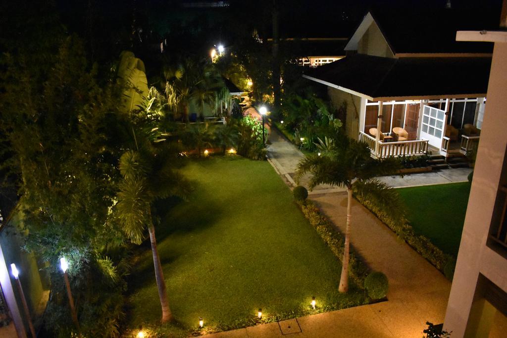 Paradise Hotel Nyaung Shwe Inle Lake Exterior photo